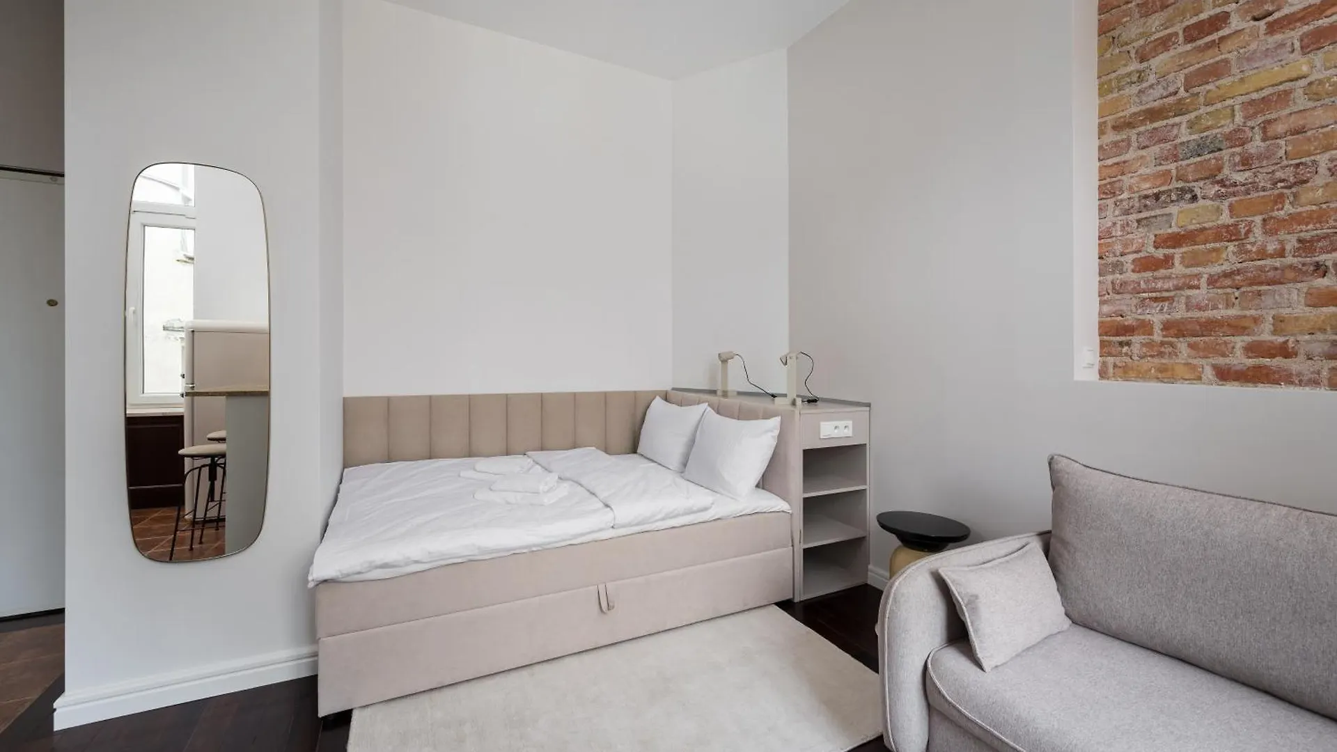 Apartment Hoza 62 Deluxe Studio Warsaw Poland