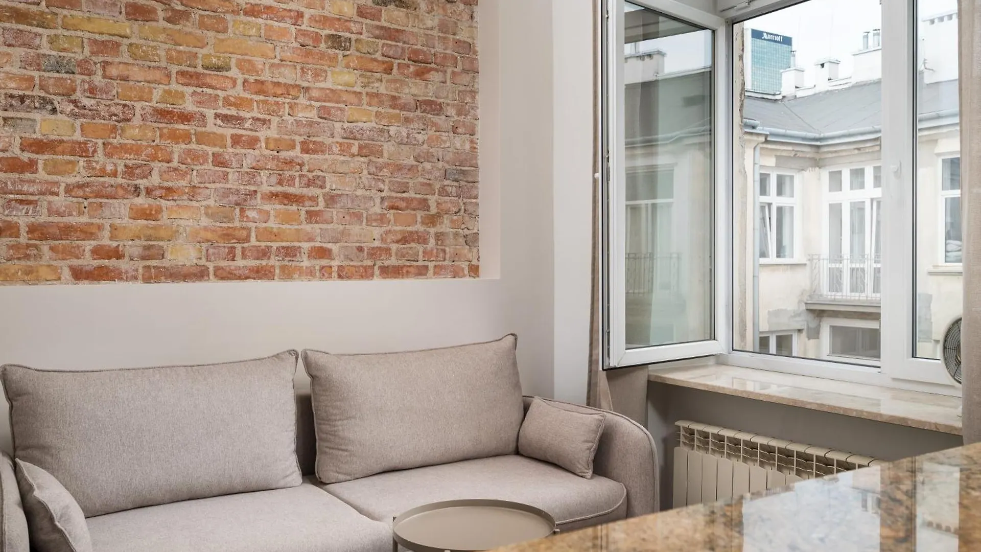 Hoza 62 Deluxe Studio Warsaw Apartment