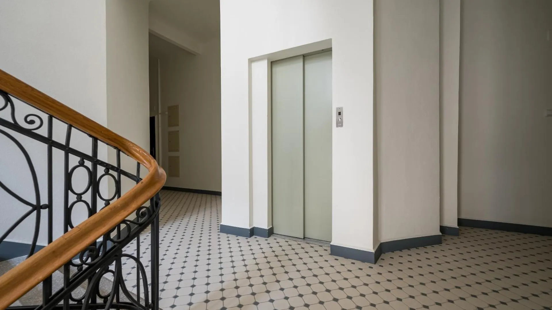 Apartment Hoza 62 Deluxe Studio Warsaw Poland